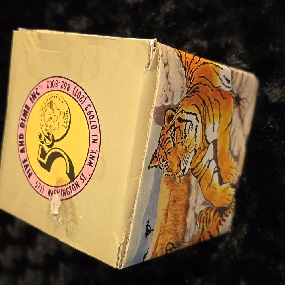 Tiger Design Ceramic Mug - Picture 4 of 4